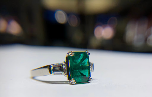 Jewelry Store «Henry C Reid & Son», reviews and photos, 1591 Post Rd, Fairfield, CT 06824, USA