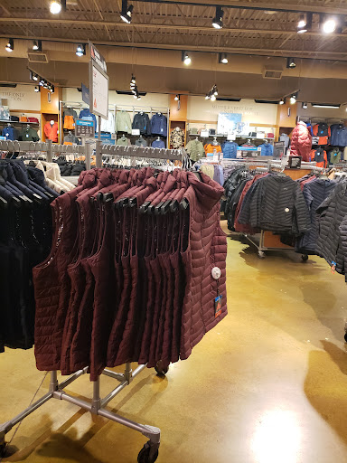 Sportswear Store «Columbia Sportswear», reviews and photos, 18 West Lightcap Rd #0601, Pottstown, PA 19464, USA