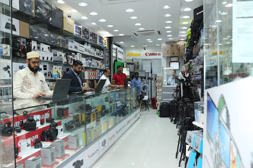 Dubai Camera DSLR Mirrorless Lenses Photography Lighting Audio Video Equipments Drone Shop Showroom