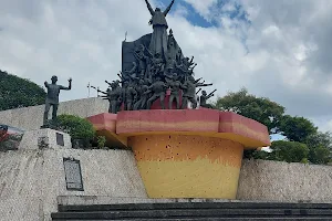 EDSA People Power Monument image