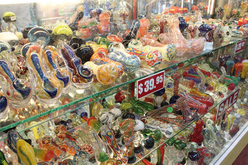 Tobacco Shop «Samaya Smoke shop», reviews and photos, 1419 Washington Ave, Miami Beach, FL 33139, USA