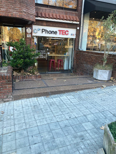 Phone TEC Pocitos Nuevo - Ciudad de la Costa