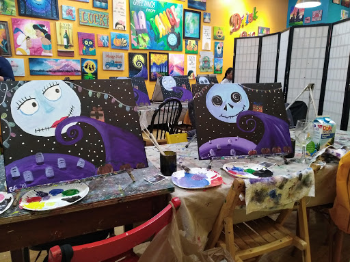 Party Planner «Bottle & Bottega La Grange», reviews and photos, 1 W Harris Ave, La Grange, IL 60525, USA