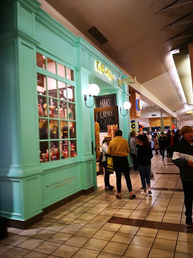 Shopping Mall «Alderwood Mall», reviews and photos, 3000 184th St SW, Lynnwood, WA 98037, USA