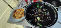 Moules-frites du Restaurant de fruits de mer Le Pêcheur Restaurant à Saint-Trojan-les-Bains - n°10