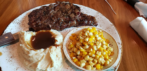 Hotel «Isle Casino Hotel Waterloo», reviews and photos, 777 Isle of Capri Blvd, Waterloo, IA 50701, USA