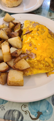 Ham n cheese omelet, Lil burnt