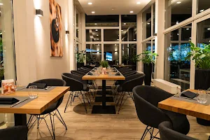 Restaurant Clubhaus image