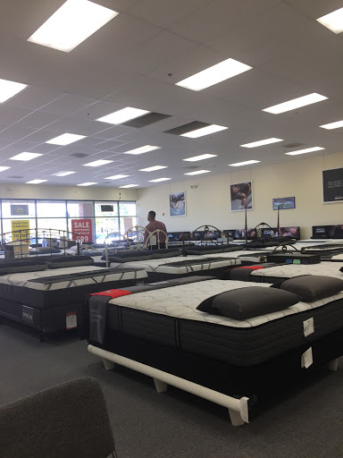 Mattress Store «Mattress Warehouse of Edgewater», reviews and photos, 3059 Solomons Island Rd, Edgewater, MD 21037, USA