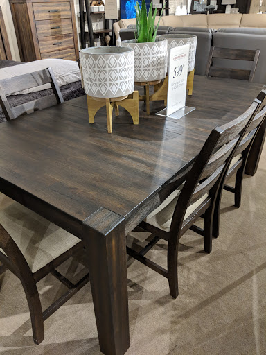 Furniture Store «City Furniture Hialeah», reviews and photos, 5250 W 20th Ave, Hialeah, FL 33016, USA