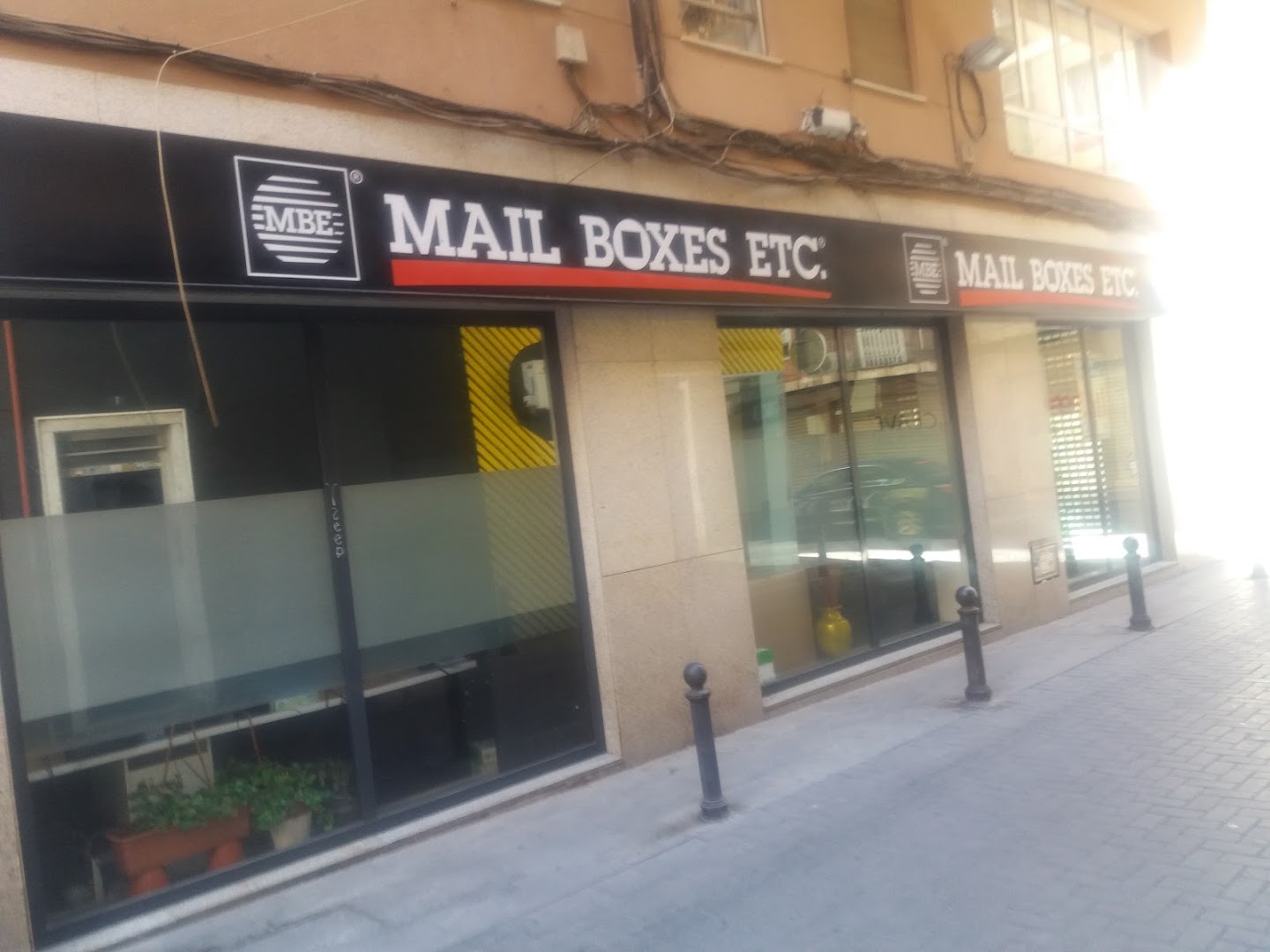 Mail Boxes Etc. - Centro MBE 0186