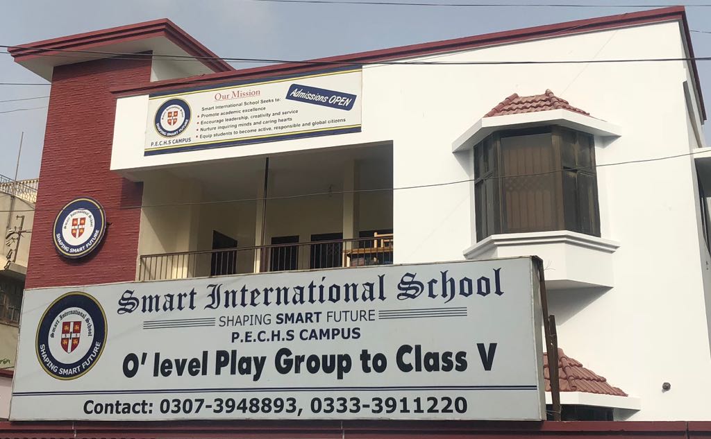 Smart International School