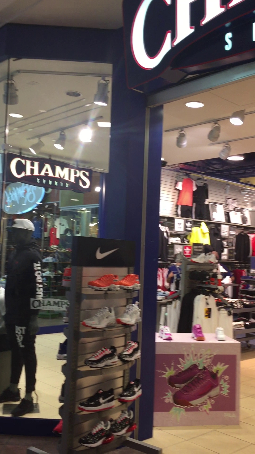 Champs Sports