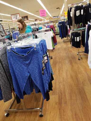 Sporting Goods Store «Big R Store Crawfordsville», reviews and photos, 1601 US-231, Crawfordsville, IN 47933, USA