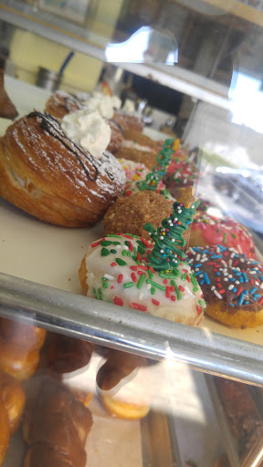 Donut Shop «Spudnuts Donuts», reviews and photos, 3303 W Kimber Dr # G, Newbury Park, CA 91320, USA