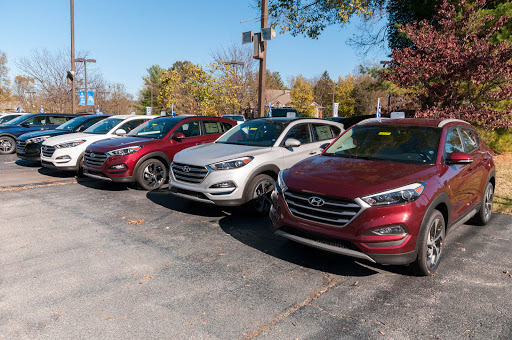Hyundai Dealer «Oxmoor Hyundai», reviews and photos, 8107 Shelbyville Rd, Louisville, KY 40222, USA