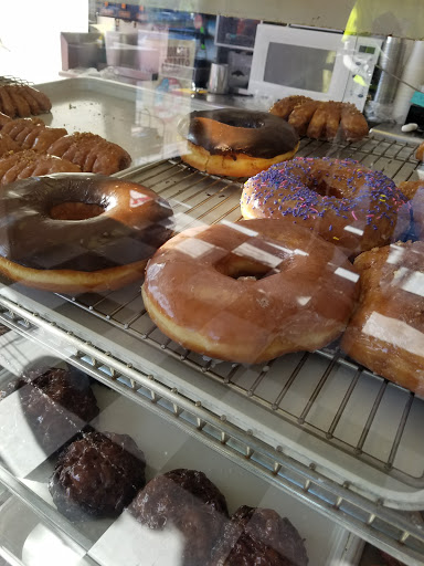 Donut Shop «Real Donuts #1», reviews and photos, 1811 W Charleston Blvd #1, Las Vegas, NV 89102, USA