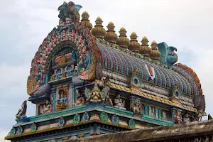 Arulmigu Sri Ulagalanda Perumal Temple image