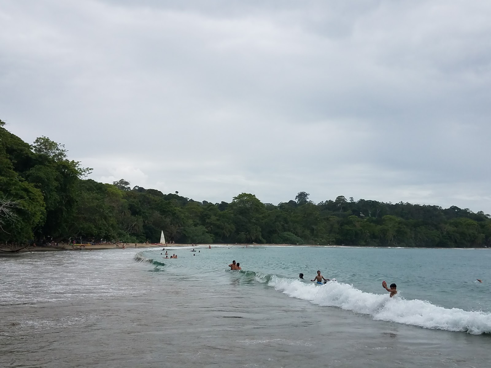 Foto di Escondida beach - luogo popolare tra gli intenditori del relax