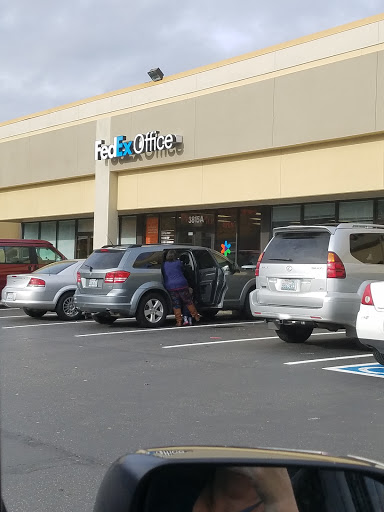 Print Shop «FedEx Office Print & Ship Center», reviews and photos, 3815 S Steele St, Tacoma, WA 98409, USA