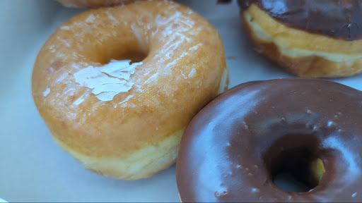 Donut Shop «Donut Star Sandwiches and Bagels», reviews and photos, 5365 Alton Pkwy, Irvine, CA 92604, USA