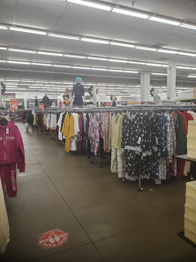 Discount Store «D&K Suit City», reviews and photos, 3750 Venture Dr, Duluth, GA 30096, USA