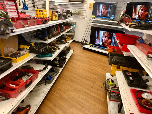 Pawn Shop «Family Jewelry & Pawn (Clermont-Minneola)», reviews and photos, 327 S Hwy 27, Minneola, FL 34715, USA