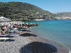 Foto di Blue lake beach con baia lunga