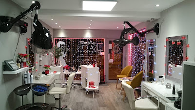 au petit salon à Vallauris