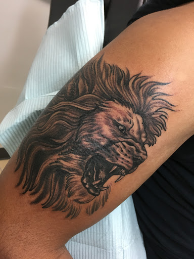 Tattoo Shop «Shaded Soul Tattoos & Piercing», reviews and photos, 340 W Ponce de Leon Ave, Decatur, GA 30030, USA