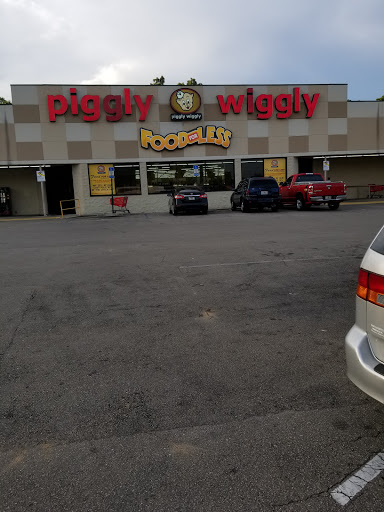 Supermarket «Piggly Wiggly», reviews and photos, 2526 S Monroe St, Tallahassee, FL 32301, USA