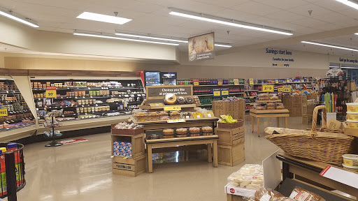 Grocery Store «Food Lion», reviews and photos, 3009 The Plaza, Charlotte, NC 28205, USA
