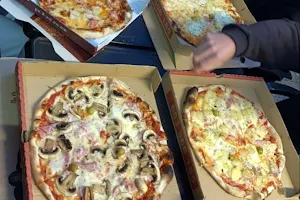 Bona Pizza image