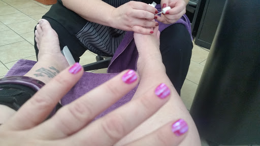 Beauty Salon «Broadway Salon & Spa», reviews and photos, 1199 Butte House Rd # B, Yuba City, CA 95991, USA