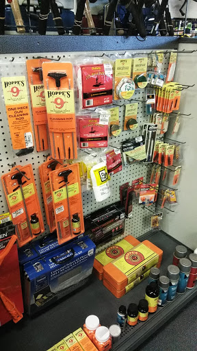 Sporting Goods Store «Big 5 Sporting Goods - Factoria», reviews and photos, 4055 Factoria Blvd SE, Bellevue, WA 98006, USA