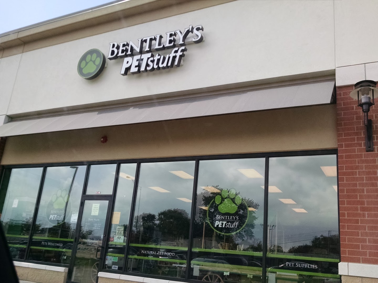 Bentley's Pet Stuff and Grooming