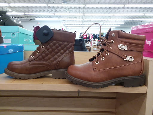 Clothing Store «Viva Fashion», reviews and photos, 5125 S 36th St, Omaha, NE 68107, USA