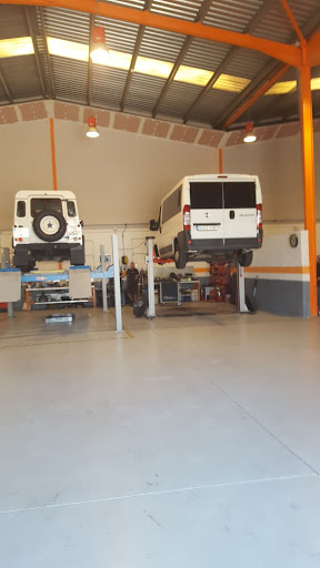 Taller Torrefarrera Automoció | Reparación | Mantenimiento | Venta | Alquiler en Torrefarrera, Lleida