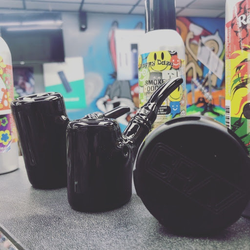 Tobacco Shop «Pine-Apple Xpress Smoke Shop Vape Shop, & Hookahs Sugar Land», reviews and photos, 10701 W Bellfort Ave b182, Houston, TX 77099, USA