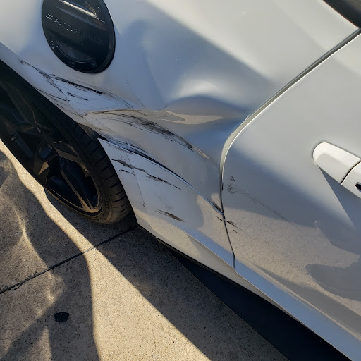 Auto Body Shop «B & D Paint & Body», reviews and photos, 3216 I-30, Mesquite, TX 75150, USA