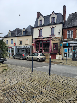 Bar de L'Hôtel de Ville (B.H.V) à Saint-Méen-le-Grand