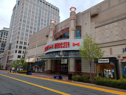 Movie Theater «Bow Tie Cinemas Reston Town Center 11 & BTX», reviews and photos, 11940 Market St, Reston, VA 20190, USA