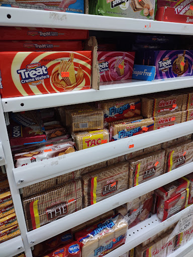 Shopping Mall «Orange Promenade Shopping Ctr», reviews and photos, 80 Boston Post Rd, Orange, CT 06477, USA