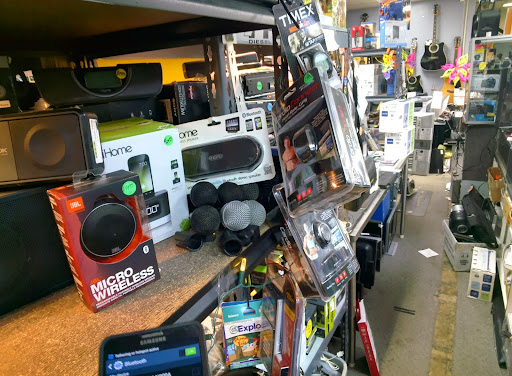 Pawn Shop «Associated Pawn Brokers Inc», reviews and photos, 1851 Pulaski Hwy, Edgewood, MD 21040, USA