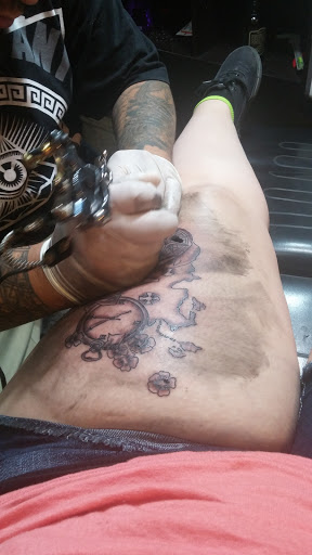 Tattoo Shop «24 Hour Tattoo & Piercing», reviews and photos, 786 N Arizona Ave, Chandler, AZ 85225, USA