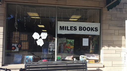 Book Store «Miles Books», reviews and photos, 2819 Jewett Ave, Highland, IN 46322, USA