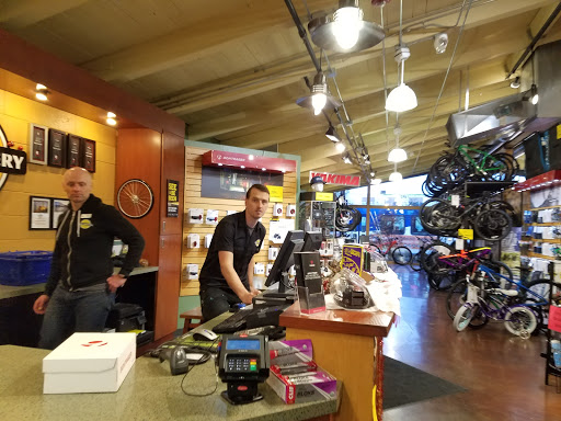 Bicycle Store «Bike Gallery - Beaverton», reviews and photos, 12345 SW Canyon Rd, Beaverton, OR 97005, USA