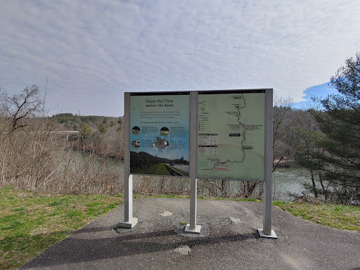 Tourist Attraction «French Broad Overlook», reviews and photos, 3938 Blue Ridge Pkwy, Arden, NC 28704, USA