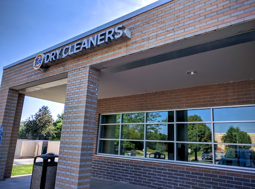 Dry Cleaner «Tide Dry Cleaners», reviews and photos, 6904 W 135th St, Overland Park, KS 66223, USA