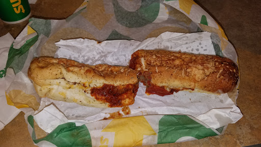 Restaurant «SUBWAY®Restaurants», reviews and photos, 130 N Fairfield Rd #100, Layton, UT 84041, USA